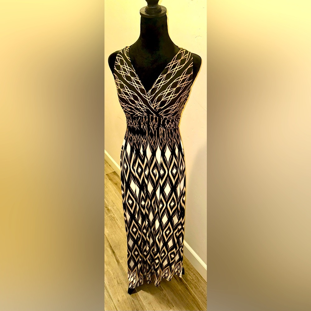 Soma soft jersey maxi dress. Brown, Black, and White with built in bra. Size XS